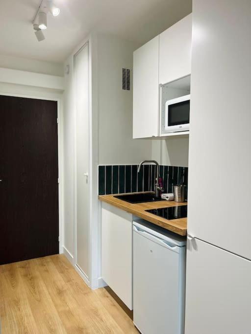 Les Cormorans - Studio Refait A Neuf A 2 Pas De La Mer Apartamento Cabourg Exterior foto